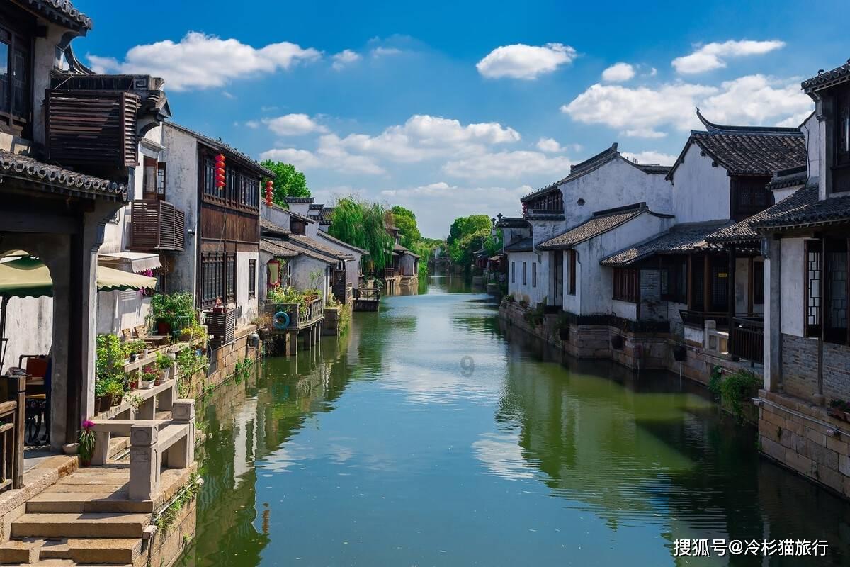 大连地铁提醒:进站乘车时请勿奔跑拥挤